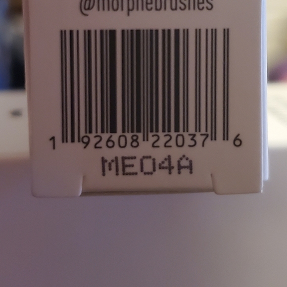 🆕️ MORPHE GLASSIFIED LIP OIL - FAIRYTALE ♥️ - Picture 4 of 4